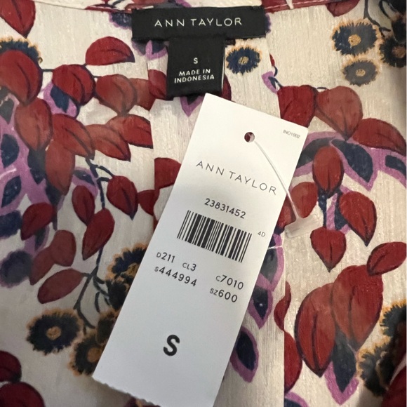 Ann Taylor Burgundy and Purple Floral Blouse - Picture 3 of 4